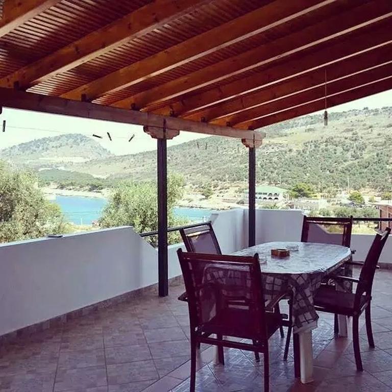 Baci Apartments Ksamil Quarto foto
